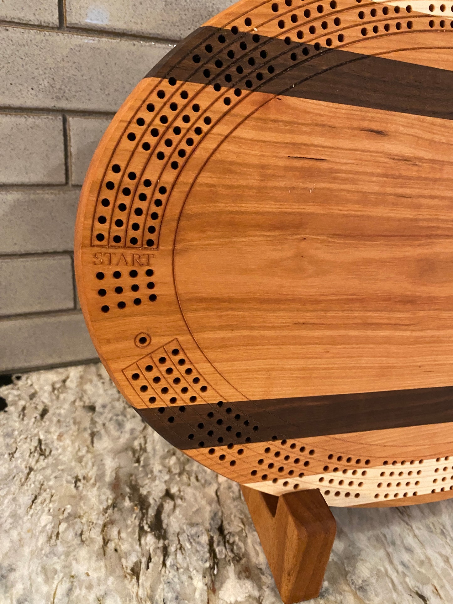 Cribbage board - Cherry, Walnut Maple (Customizable) - 4 lane