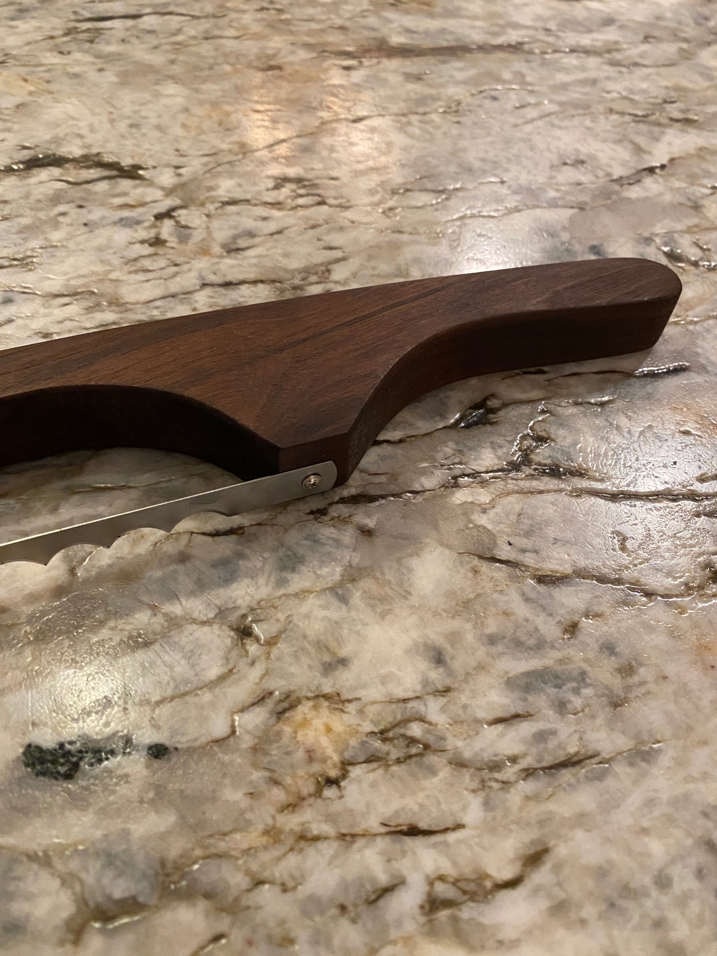Bread Knife - Walnut