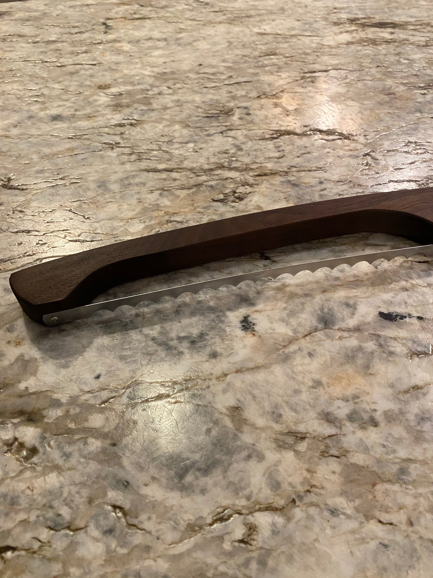 Bread Knife - Walnut