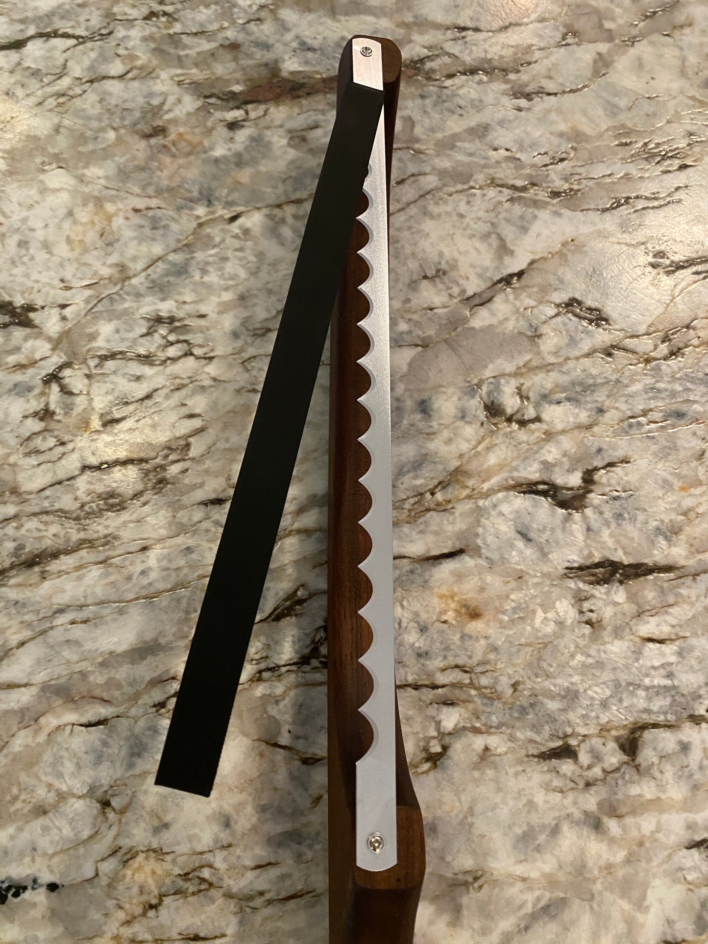 Bread Knife - Walnut