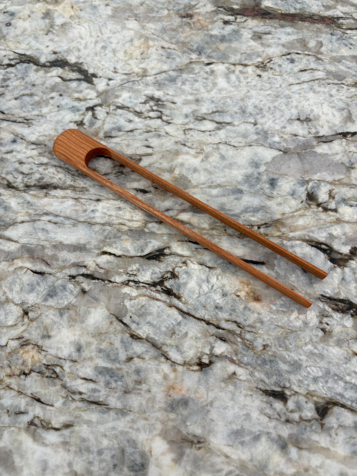 Hardwood toaster tongs