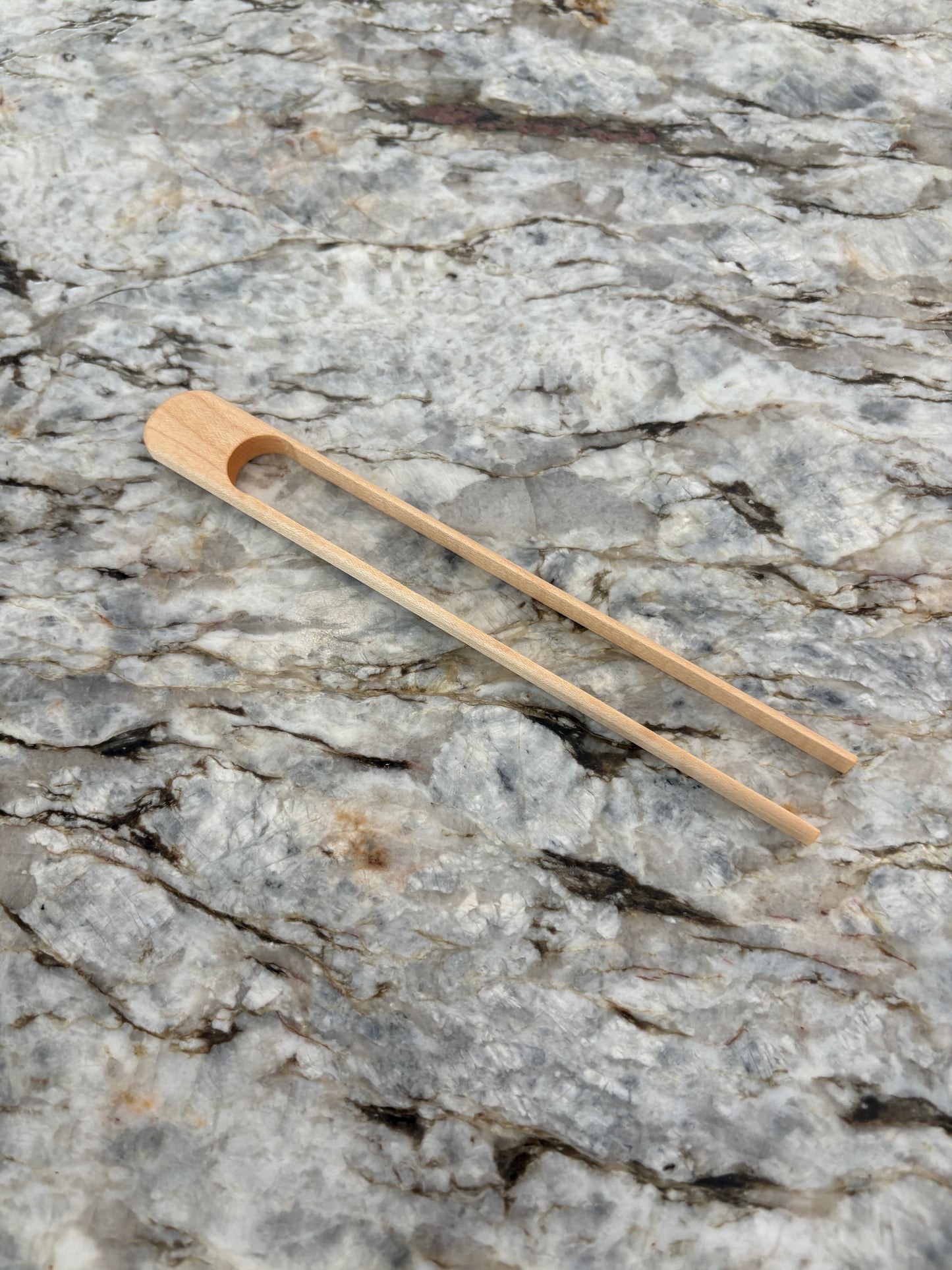Hardwood toaster tongs