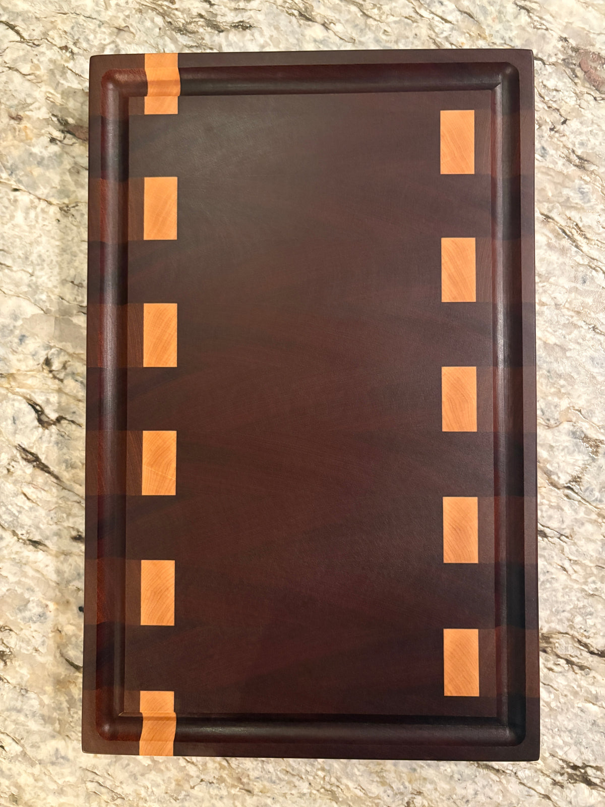 Brisket board with juice groove (Sapele and Maple)