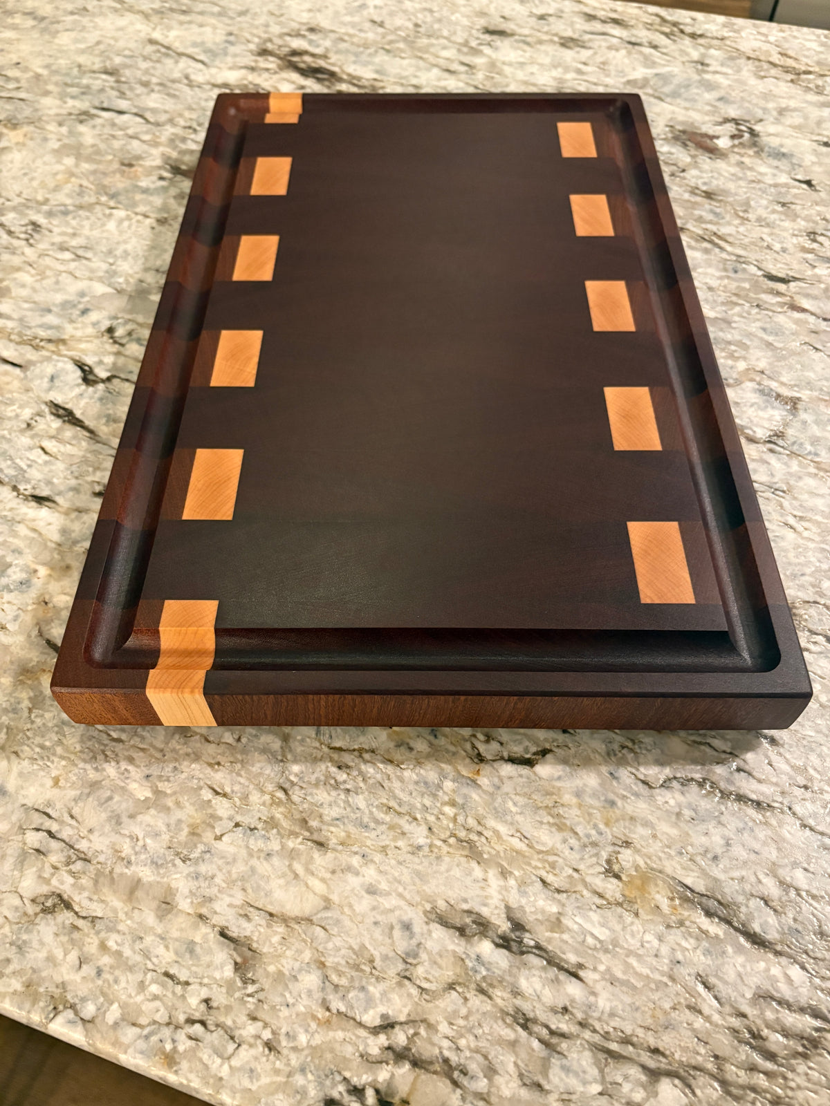 Brisket board with juice groove (Sapele and Maple)