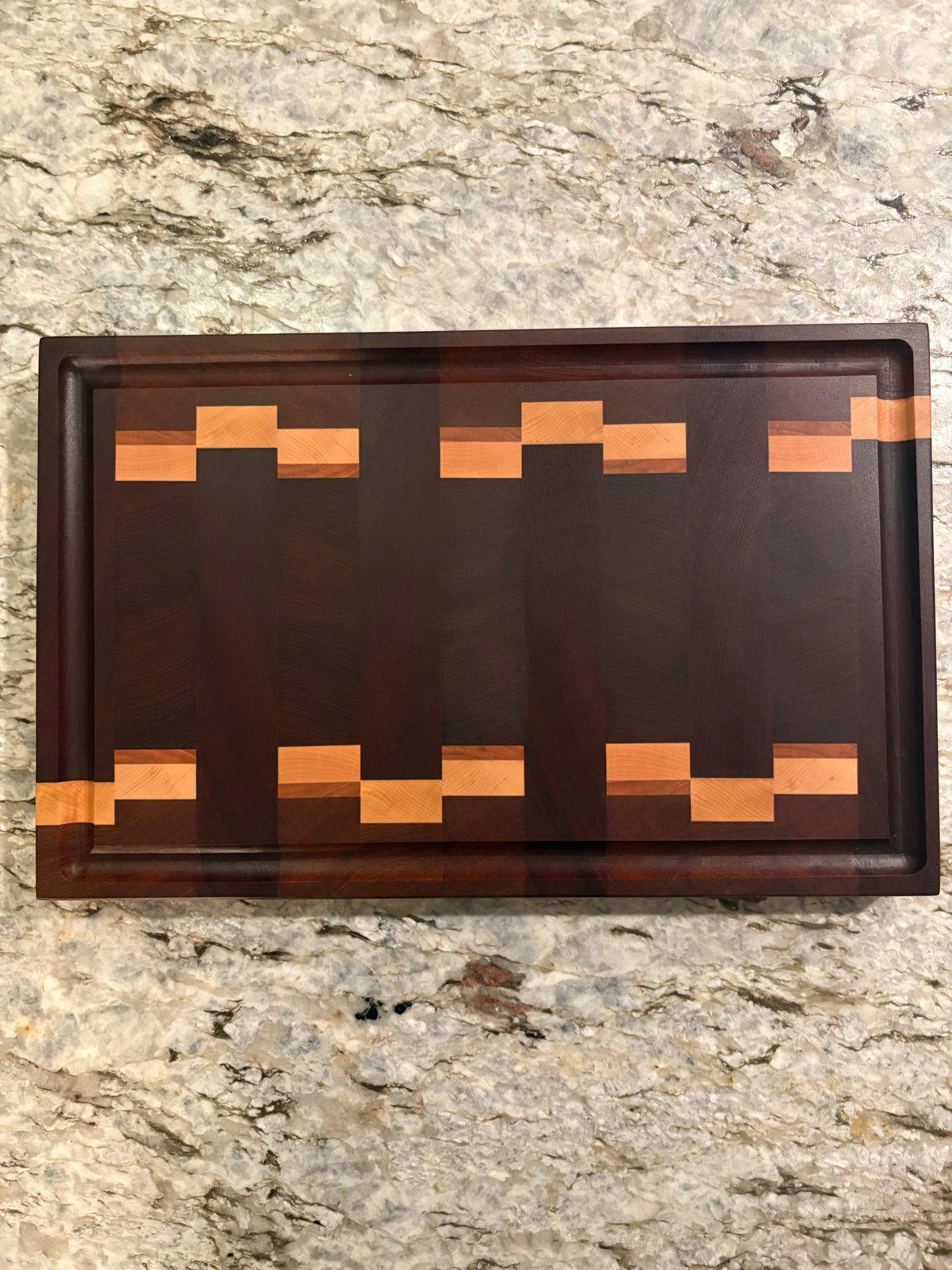 Brisket board with juice groove (Sapele, Maple and Cherry)