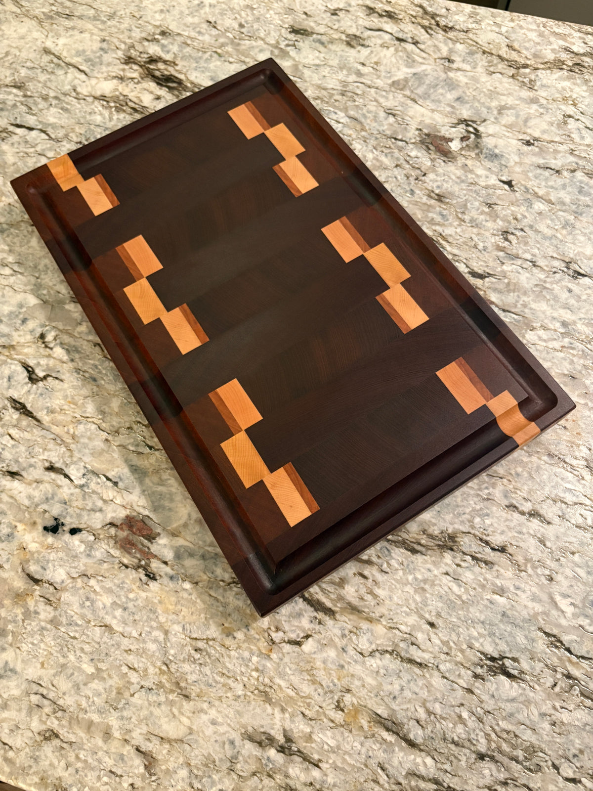 Brisket board with juice groove (Sapele, Maple and Cherry)