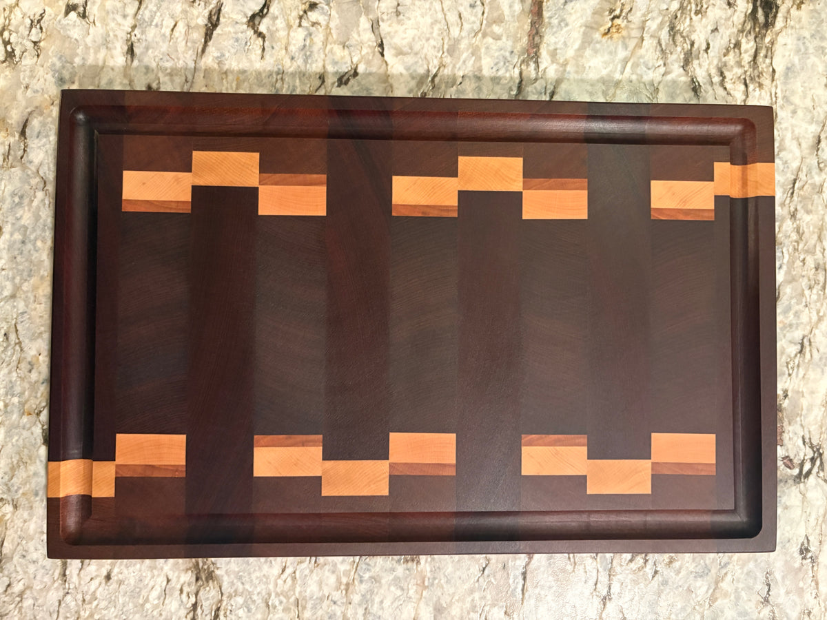 Brisket board with juice groove (Sapele, Maple and Cherry)
