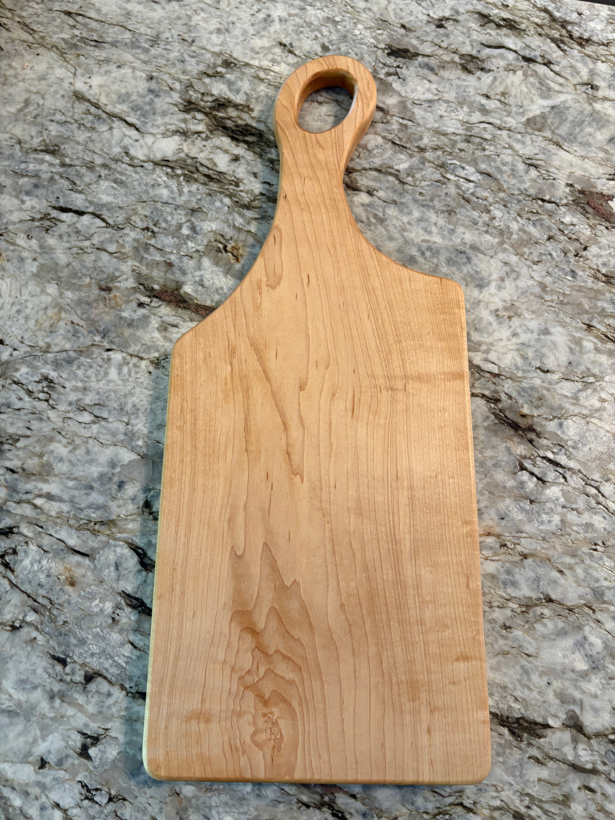 Classic Maple charcuterie board with oval handle