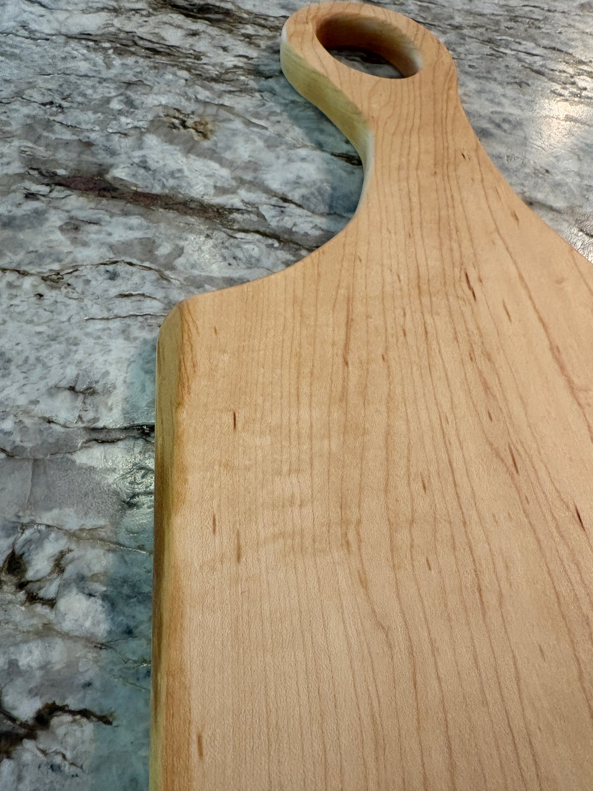 Classic Maple charcuterie board with oval handle