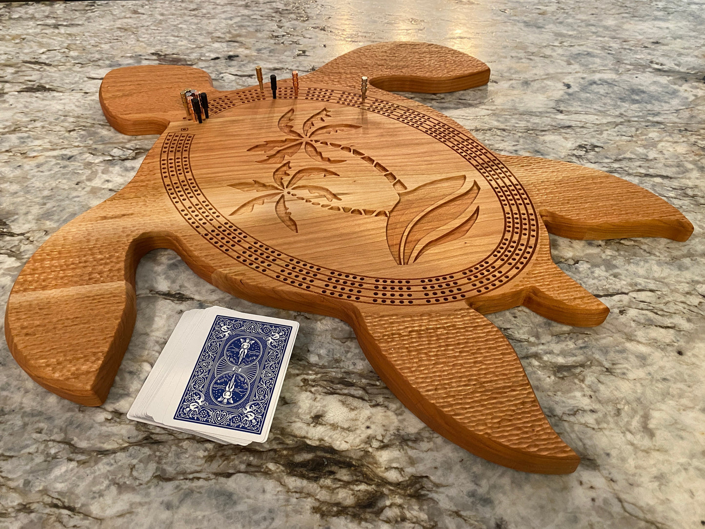 Hawaiian Sea Turtle Cribbage Board - 4 lane (cherry)